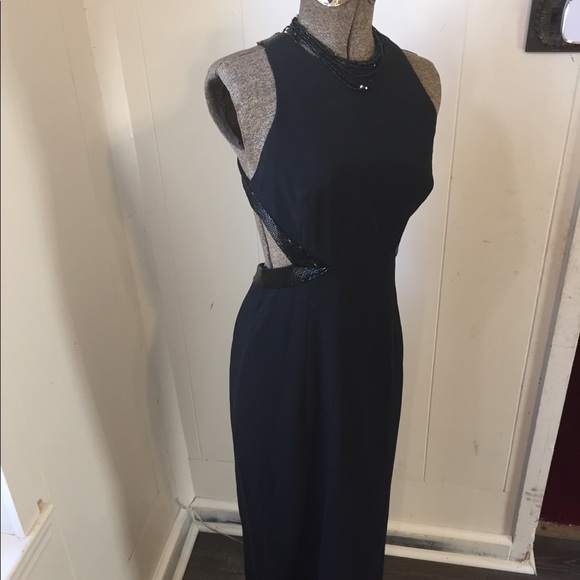 Black Formal dress - Picture 3 of 8